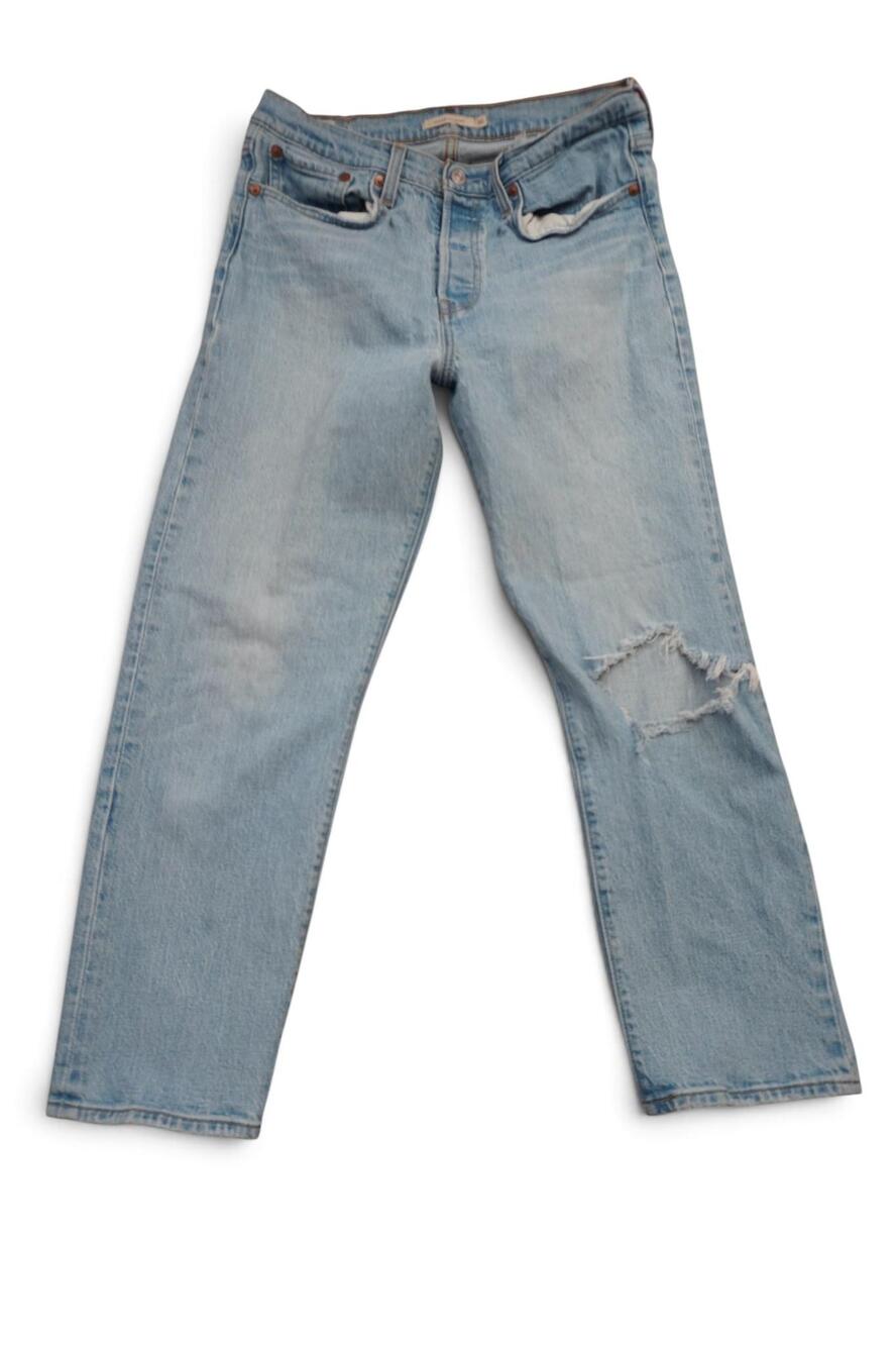 Levis Wedgie Straight Jeans Womens 30x26 Light Wash High Rise Distressed Denim